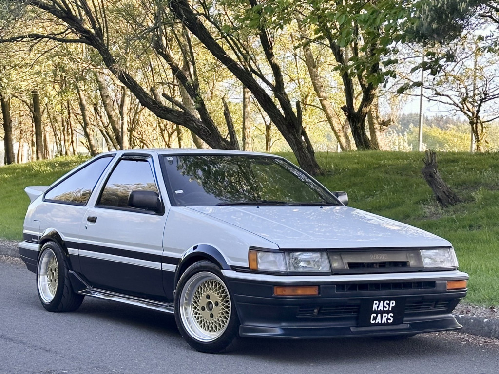 2000 Toyota Corolla